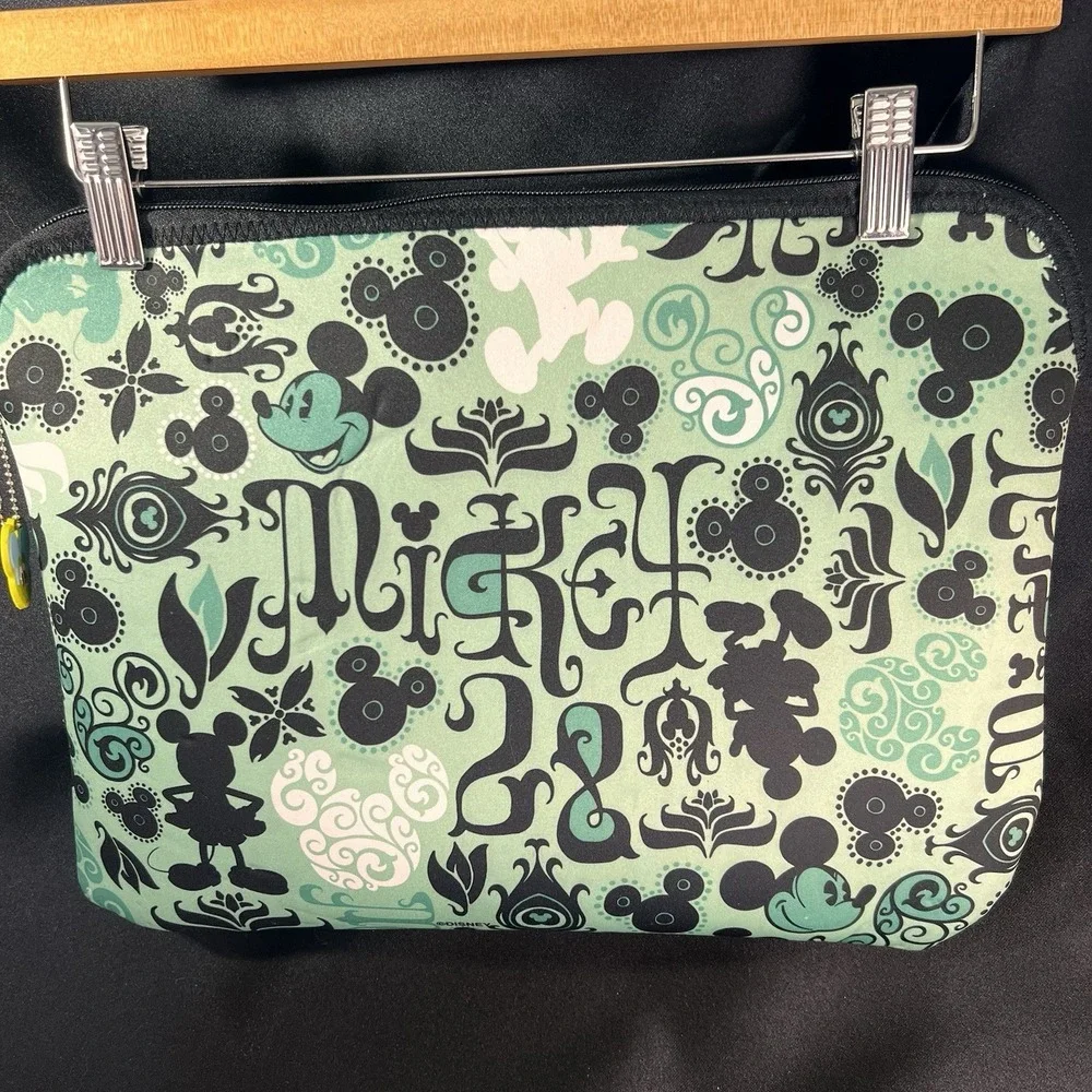 Disney Laptop Sleeve Unisex Medium Green Excellent Mickey Mouse Reversible Tech